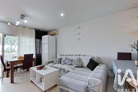 Apartment for sale in Salou, Tarragona, Spain 3 bedrooms, 80.49 sq.m. No. 185382 - photo 2