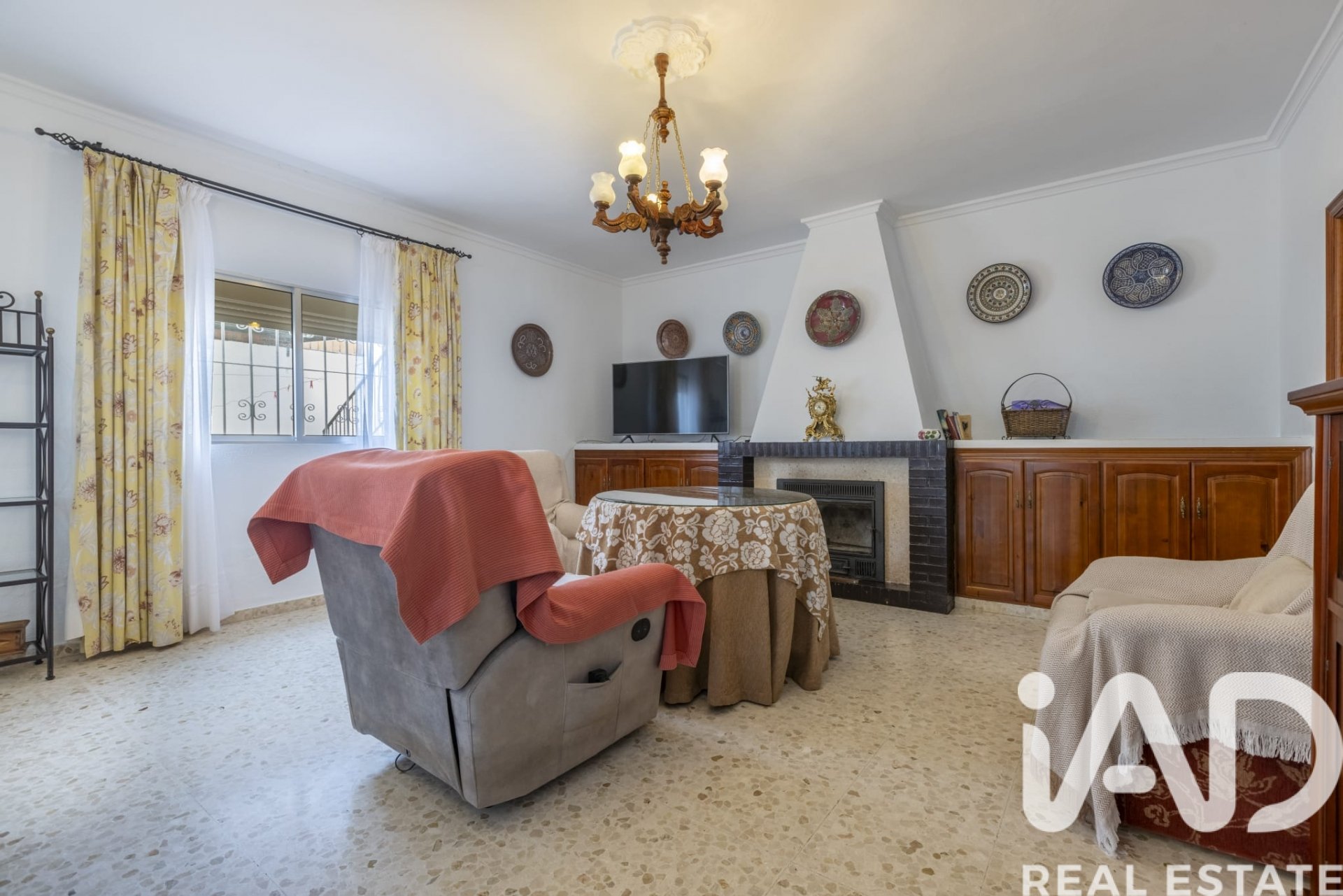 Hus i Guillena, Seville, Spanien 3 sovrum, 153 kvm. Nr. 185380