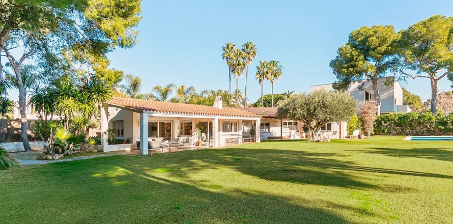 Casa a Sitges, Barcelona, Spagna 6 camere da letto, 390 mq. N° 161561