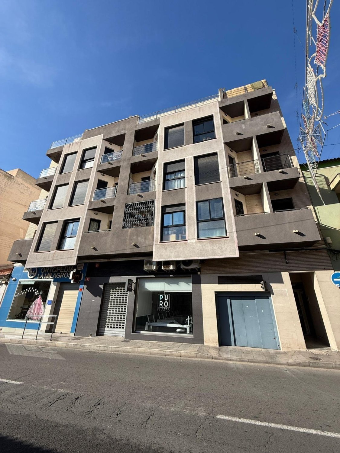 Apartment à Torrevieja, Alicante, Espagne 2 chambres, 76 m2 No. 184293