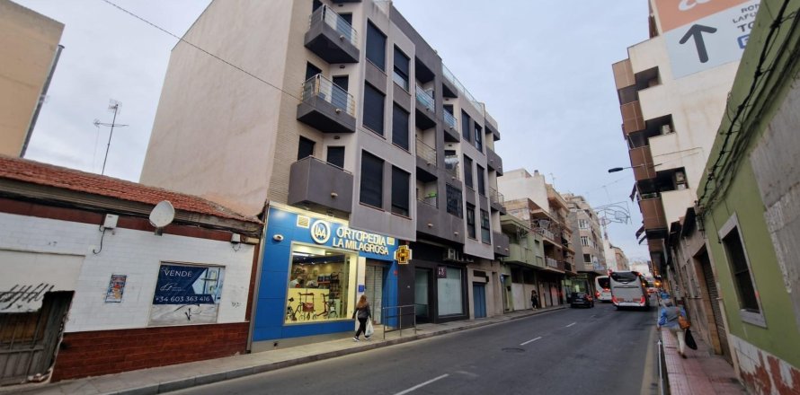 Wohnung in Torrevieja, Alicante, Spanien 2 Schlafzimmer, 76 m2 Nr. 184293