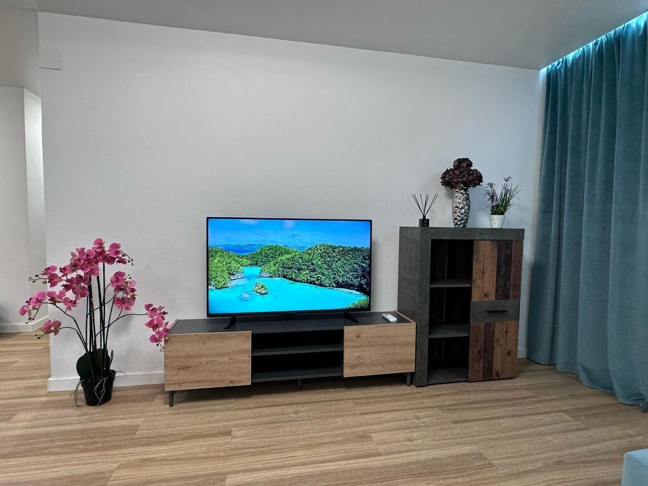Apartment in Torrevieja, Alicante, Spain 2 bedrooms, 110 sq.m. No. 184291