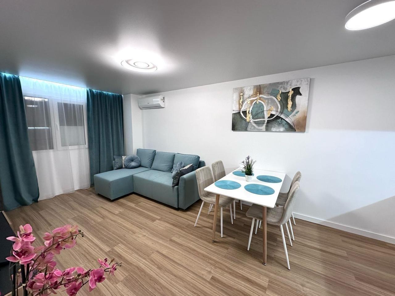 Apartment in Torrevieja, Alicante, Spain 2 bedrooms, 110 sq.m. No. 184291