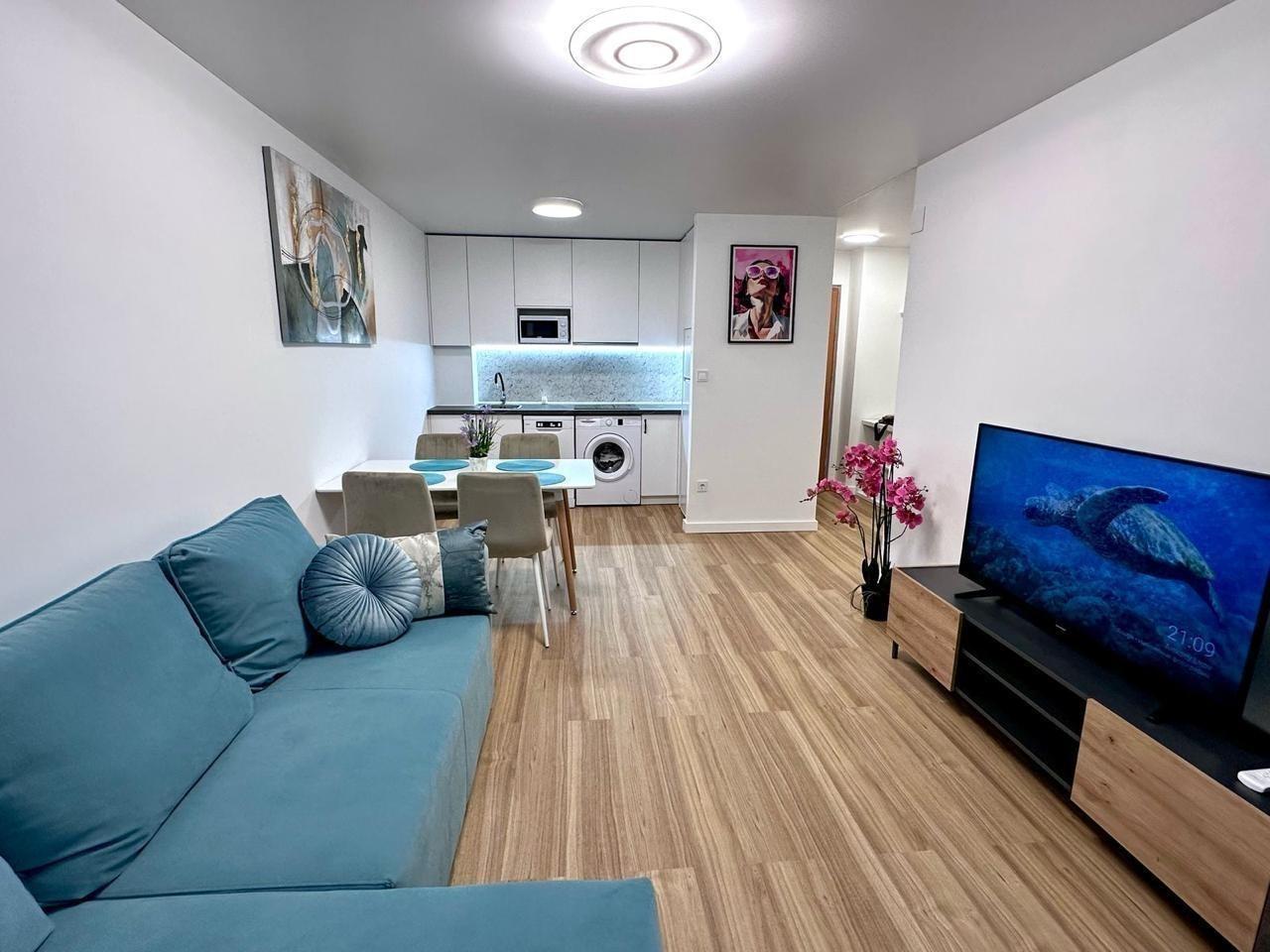 Apartment in Torrevieja, Alicante, Spain 2 bedrooms, 110 sq.m. No. 184291