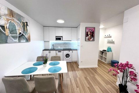 Apartment for sale in Torrevieja, Alicante, Spain 2 bedrooms, 110 sq.m. No. 184291 - photo 17