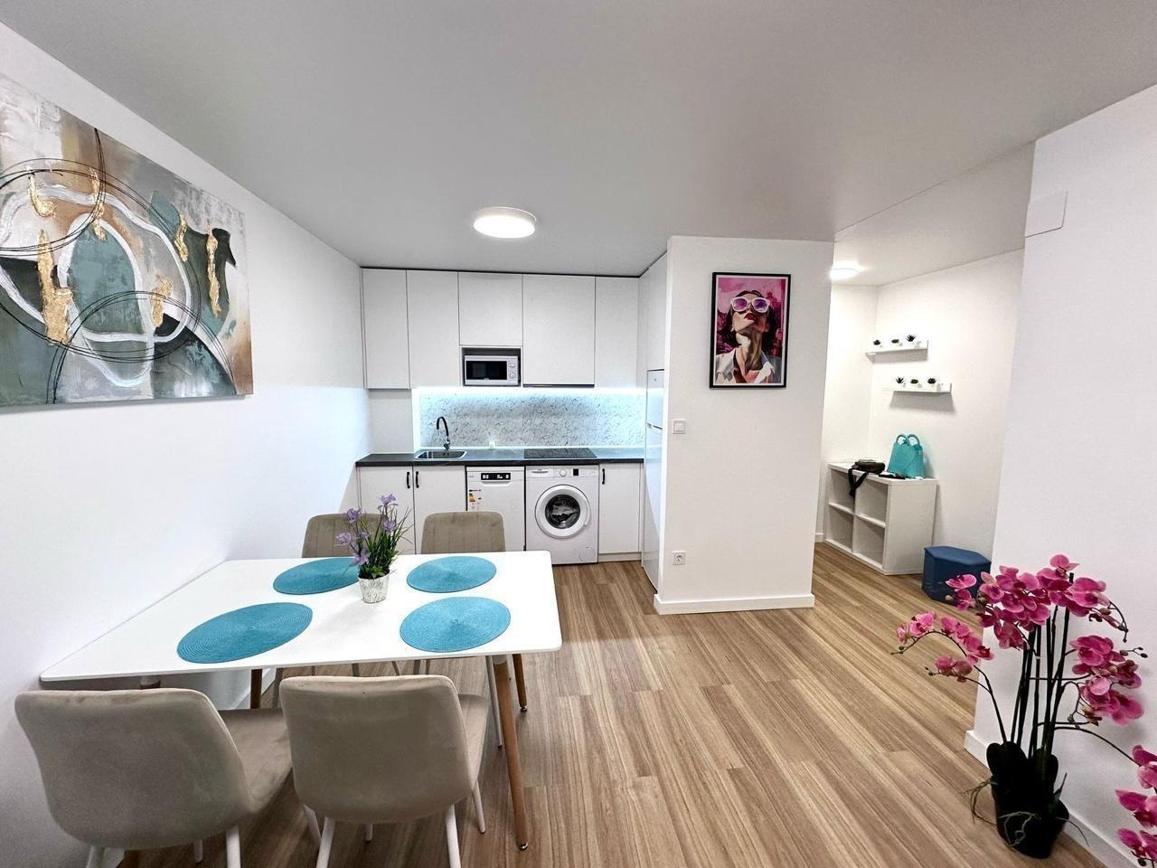 Apartment in Torrevieja, Alicante, Spain 2 bedrooms, 110 sq.m. No. 184291