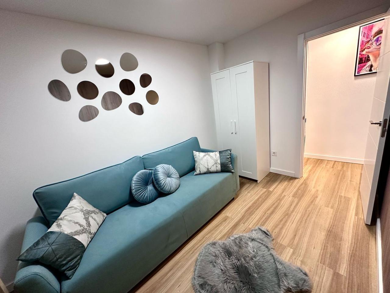 Apartment in Torrevieja, Alicante, Spain 2 bedrooms, 110 sq.m. No. 184291