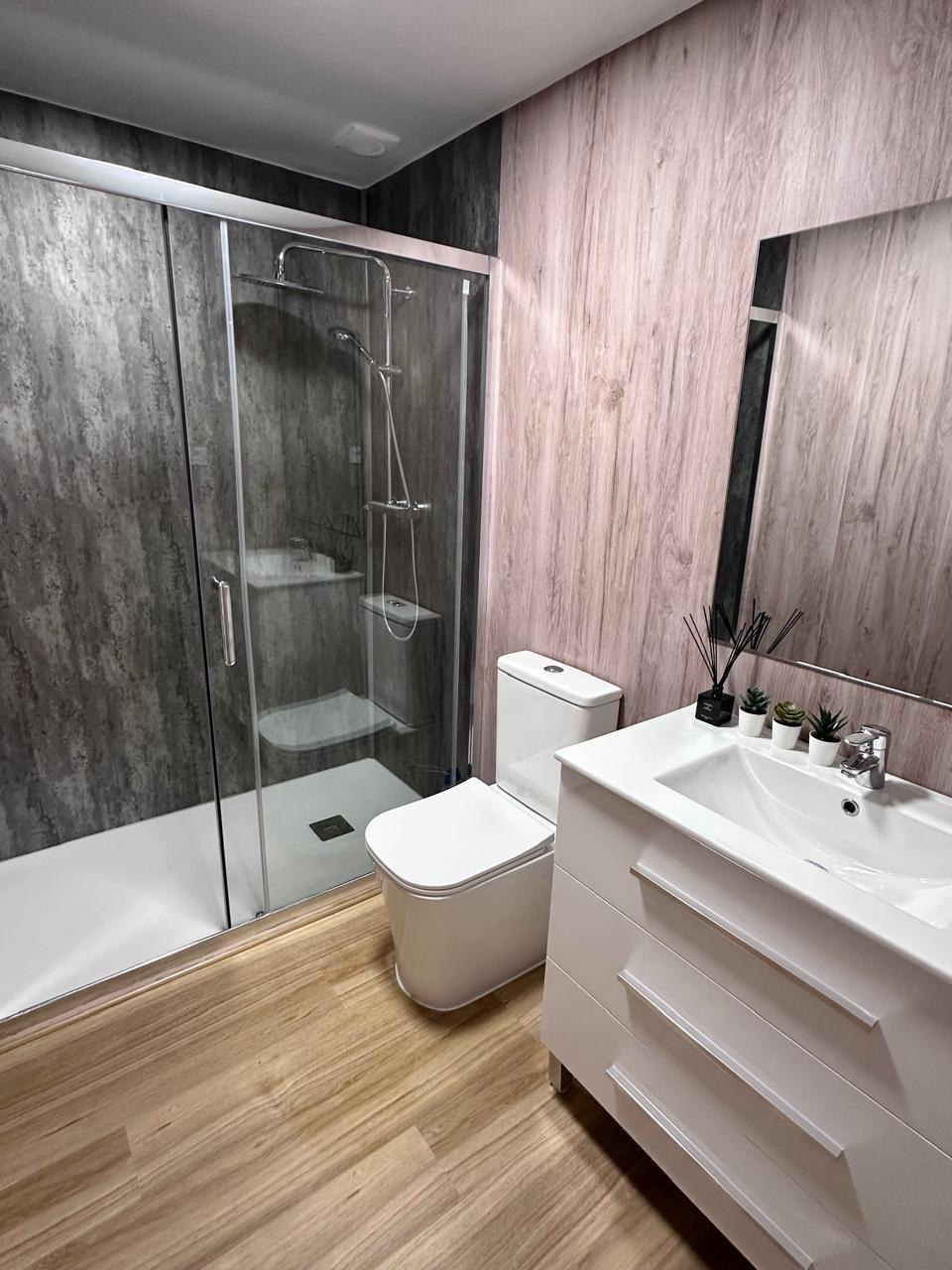 Apartment in Torrevieja, Alicante, Spain 2 bedrooms, 110 sq.m. No. 184291