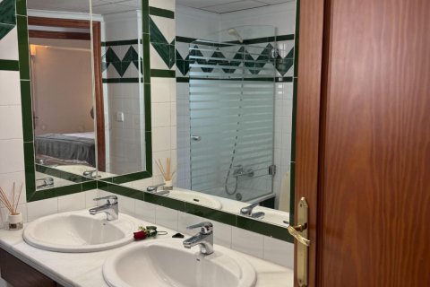 Apartment for sale in Torrevieja, Alicante, Spain 3 bedrooms, 94 sq.m. No. 156084 - photo 28