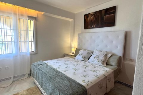 Apartment for sale in Torrevieja, Alicante, Spain 3 bedrooms, 94 sq.m. No. 156084 - photo 21