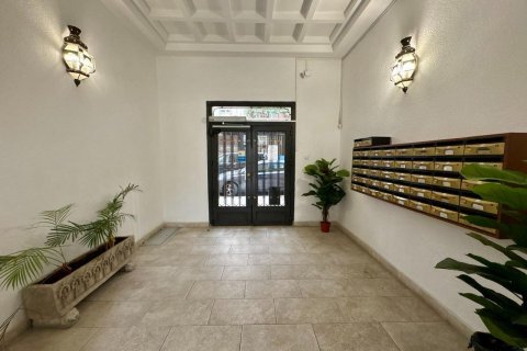 Продажа квартиры в Мадрид, Испания 2 спальни, 70м2 №142394 - фото 21