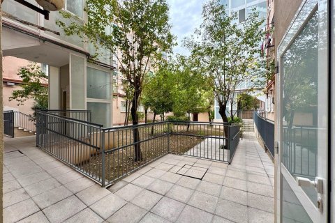 Продажа квартиры в Мадрид, Испания 2 спальни, 70м2 №142394 - фото 23