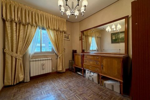 Продажа квартиры в Мадрид, Испания 2 спальни, 70м2 №142394 - фото 11