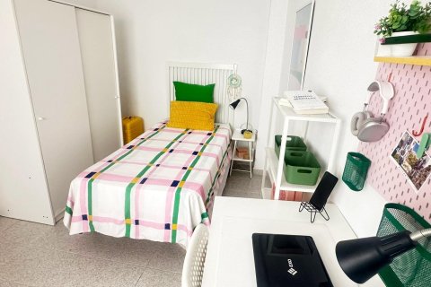 Продажа квартиры в Аликанте, Испания 1 спальня, 113м2 №142392 - фото 14