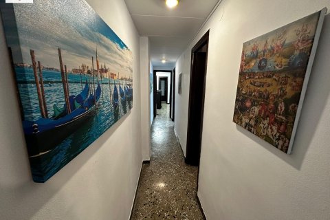 Apartment for rent in Valencia, Spain 2 bedrooms, 71 sq.m. No. 142391 - photo 15