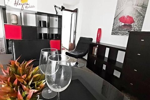 Apartment for rent in Valencia, Spain 2 bedrooms, 71 sq.m. No. 142391 - photo 1