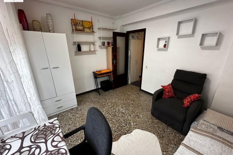 Apartment for rent in Valencia, Spain 2 bedrooms, 71 sq.m. No. 142391 - photo 4