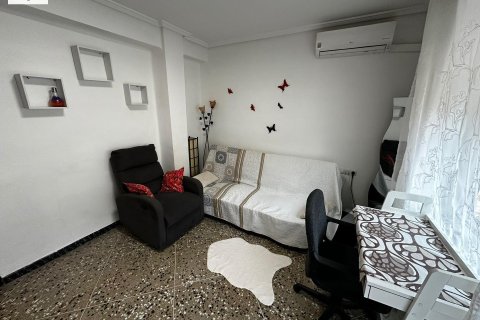 Apartment for rent in Valencia, Spain 2 bedrooms, 71 sq.m. No. 142391 - photo 3