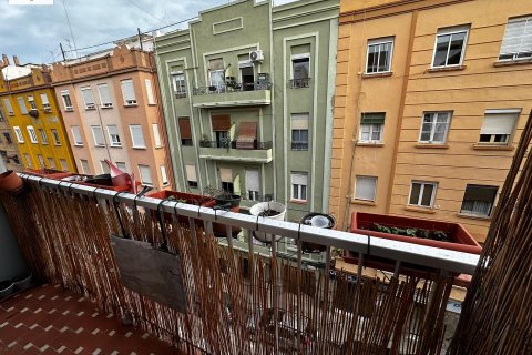 Apartment for rent in Valencia, Spain 2 bedrooms, 71 sq.m. No. 142391 - photo 16