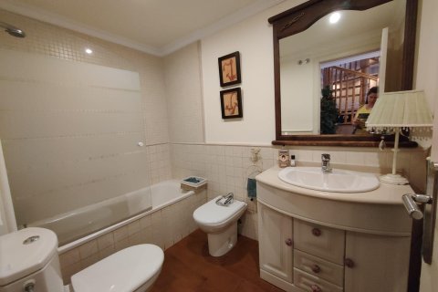 Kattohuoneisto vuokrattavana Villajoyosa, Alicante, Espanja, 3 makuuhuonetta, 140 m2 No. 147585 - kuva 28