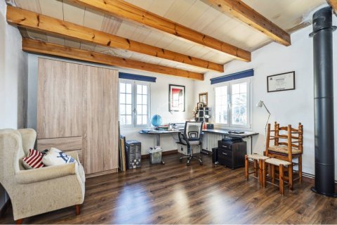 Huvila myytävänä Es Castell, Menorca, Espanja, 5 makuuhuonetta, 195 m2 No. 147588 - kuva 11