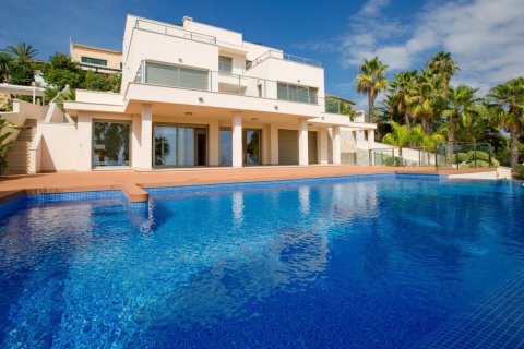 Villa till salu Moraira, Alicante, Spanien 4 sovrum, 559 kvm. Nr. 135687 - foto 1