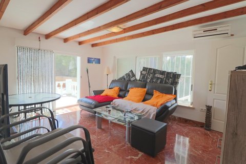Villa till salu La Nucia, Alicante, Spanien 4 sovrum, 215 kvm. Nr. 135691 - foto 18