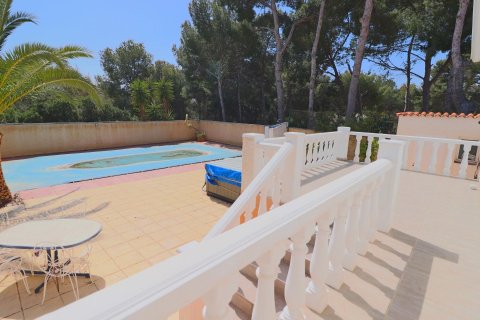 Villa till salu La Nucia, Alicante, Spanien 4 sovrum, 215 kvm. Nr. 135691 - foto 7