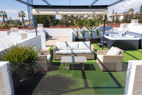 Villa till salu San Fulgencio, Alicante, Spanien 3 sovrum, 99 kvm. Nr. 135110 - foto 2