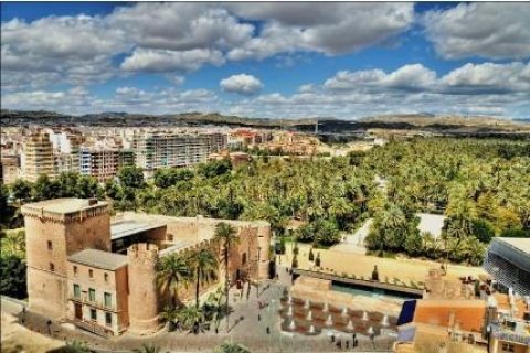 Apartament w Elche, Alicante, Hiszpania 4 sypialnie, 110 mkw. nr 77506 – zdjęcie 14