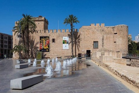 Huoneisto myytävänä Elche, Alicante, Espanja, 4 makuuhuonetta, 110 m2 No. 77506 - kuva 13