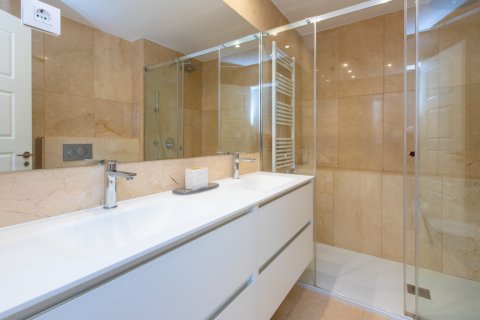 Appartamento in affitto a Madrid, Spagna 5 camere da letto, 296 mq. N° 154948 - foto 19