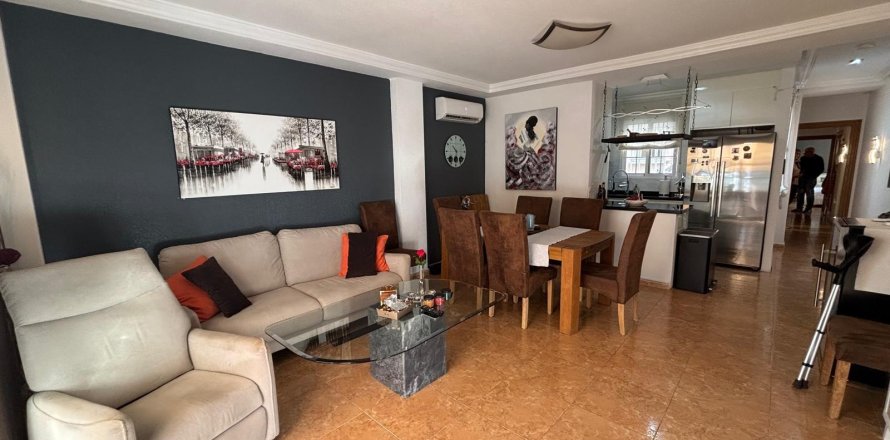 Huoneisto Torrevieja, Alicante, Espanja 1 makuuhuone, 95 m2 No. 149561