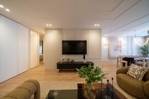 Apartment à vendre à Madrid, Espagne, 3 chambres, 209 m2 No. 149560 - photo 8
