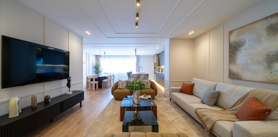 Apartment à Madrid, Espagne 3 chambres, 209 m2 No. 149560