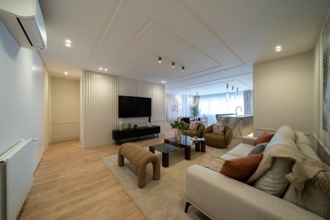 Apartment à vendre à Madrid, Espagne, 3 chambres, 209 m2 No. 149560 - photo 2