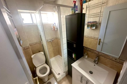 Huoneisto vuokrattavana Alicante, Espanja, 4 makuuhuonetta, 61 m2 No. 149564 - kuva 15