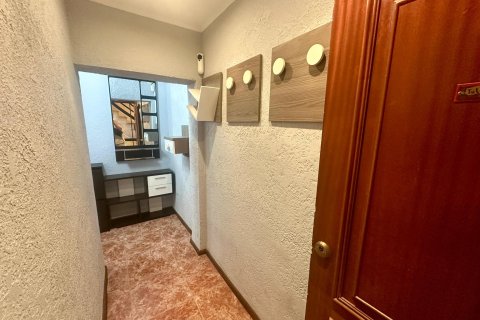 Huoneisto vuokrattavana Alicante, Espanja, 4 makuuhuonetta, 61 m2 No. 149564 - kuva 13