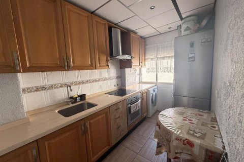 Wohnung in Alicante, Spanien 4 Schlafzimmer, 61 m2 Nr. 149564