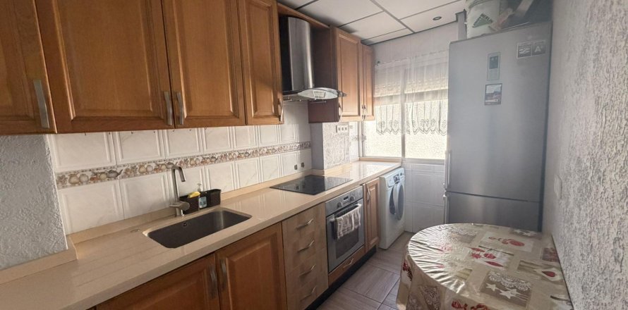 Huoneisto Alicante, Espanja 4 makuuhuonetta, 61 m2 No. 149564