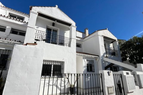 Аренда дуплекса в Нуэва Андалусия, Малага, Испания 4 спальни, 175м2 №149565 - фото 17