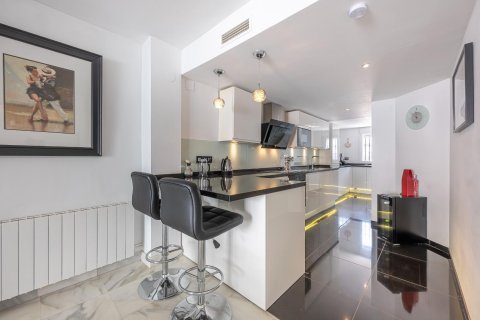 Аренда дуплекса в Нуэва Андалусия, Малага, Испания 4 спальни, 175м2 №149565 - фото 4