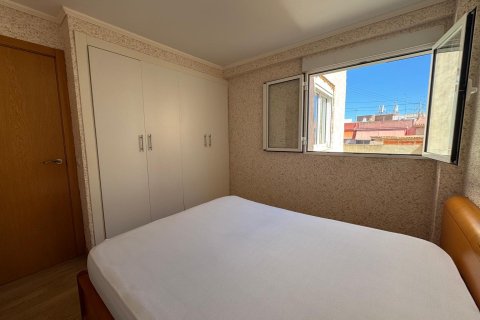 Penthouse for rent Alicante, Spain 58 sq.m. No. 133054 - photo 8