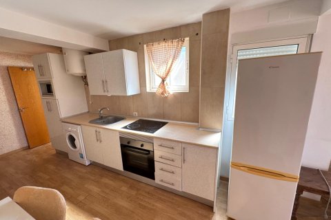 Penthouse for rent Alicante, Spain 58 sq.m. No. 133054 - photo 4