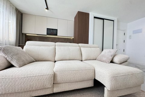 Apartment for sale Torrevieja, Alicante, Spain 3 bedrooms, 105 sq.m. No. 133058 - photo 8