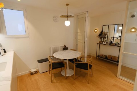 Apartment for sale in Valencia, Spain 1 bedroom, 132 sq.m. No. 166568 - photo 13