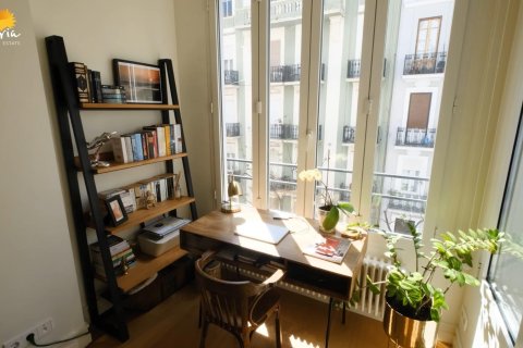 Apartment for sale in Valencia, Spain 1 bedroom, 132 sq.m. No. 166568 - photo 7