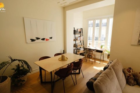 Apartment for sale in Valencia, Spain 1 bedroom, 132 sq.m. No. 166568 - photo 6