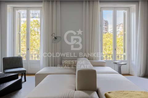 Продажа квартиры в Барселона, Испания 2 спальни, 144м2 №160314 - фото 19