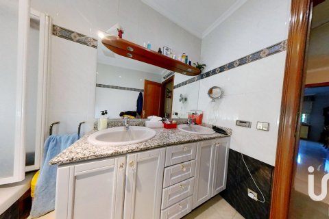 Сasa en venta en Flix, Tarragona, España 5 dormitorios, 478 m2 No. 153148 - foto 25